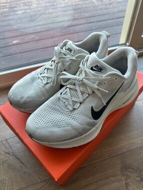 Nike Vomero 18